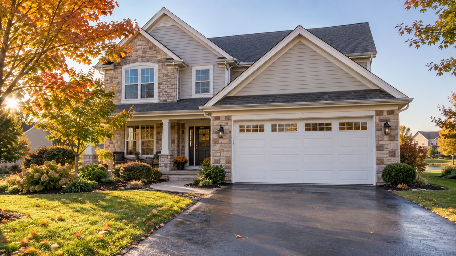 Residential garage exterior representative of the South Elgin service area